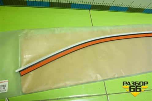 Молдинг лобового стекла нижний (5615342020) для Toyota Rav-4 с 2018г (Рав 4)