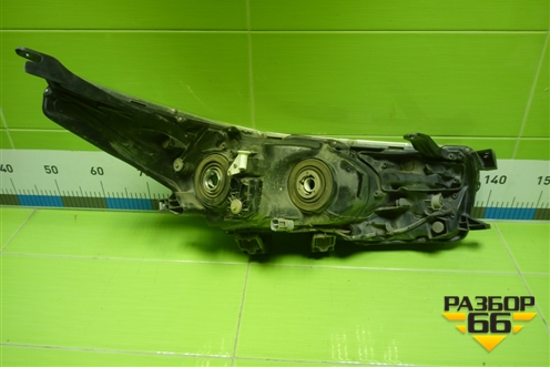 Фара левая (до 2016г галоген) (8115002E70) для Toyota Corolla (E18) с 2012-2019г (Королла 180)