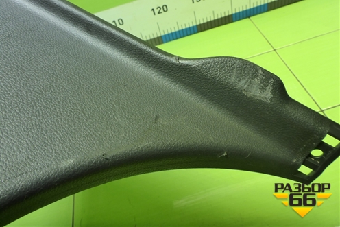 Обшивка стойки центральная нижняя правая (BM51A243W06ADW) для Ford Focus 3 с 2011г (Фокус)