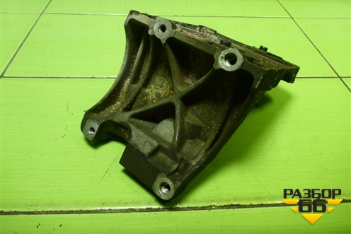 Кронштейн компрессора кондиционера (1.6л PNDA) (4M5012D624CD) для Ford Focus 3 с 2011г (Фокус)