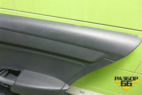 Обшивка двери задней правой под электрику (5JH867024C) для Skoda Rapid с 2013г (Рапид)