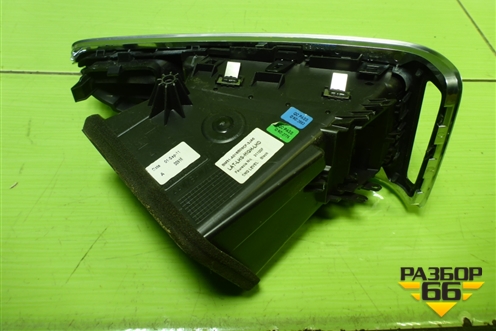 Дефлектор воздушный левый (BM51018B09AAW) для Ford Focus 3 с 2011г (Фокус)