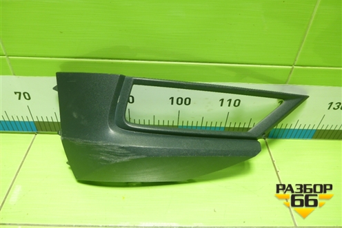 Накладка переднего бампера правая (5NA853212A) для Volkswagen Tiguan с 2016г (Тигуан)