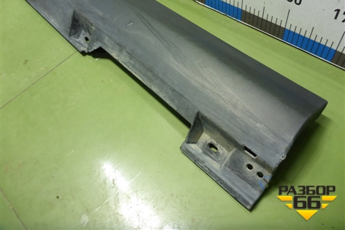 Накладка на порог наружная левая (BM51A10155A) для Ford Focus 3 с 2011г (Фокус)