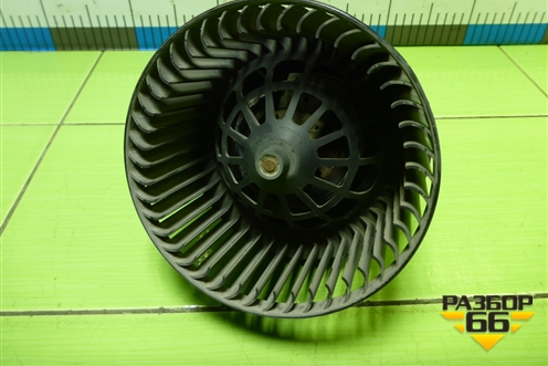 Моторчик отопителя (H1F118456AA) для Ford Focus 3 с 2011г (Фокус)