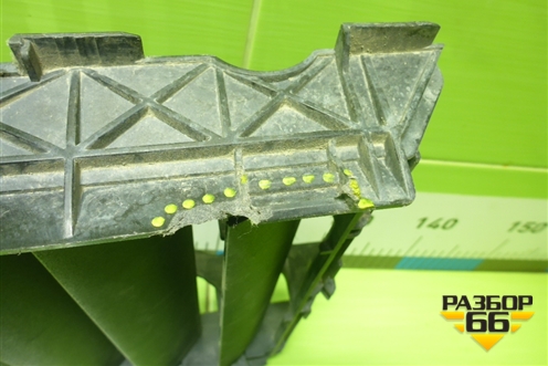 Воздуховод радиатора (9Y0122356D) для Porsche Cayenne с 2017г (Каен)