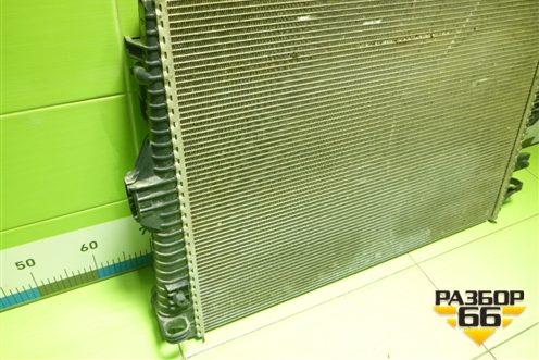 Радиатор охлаждения (7P0121253A) для Volkswagen Touareg с 2010-2018г (Туарег)