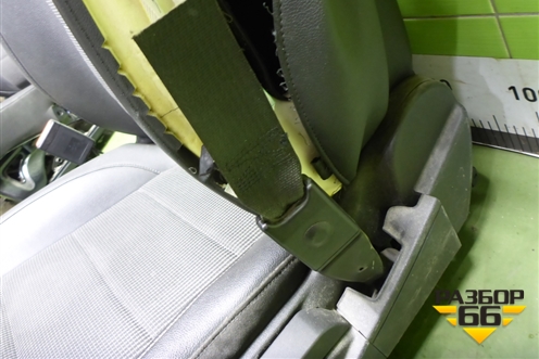 Сиденья комплект (AIR BAG, подогрев) для Opel Insignia с 2008-2017г (Инсигниа)