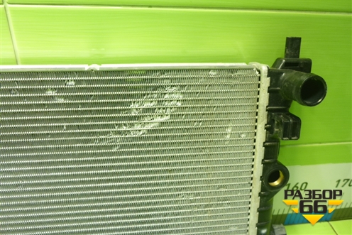 Радиатор охлаждения (6R0121253A) для Volkswagen Polo (седан) с 2010г (Поло)