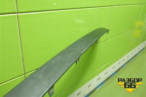 Накладка переднего бампера центральная (J8A217D751AB) для Land Rover Range Rover Velar с 2017г (Велар)