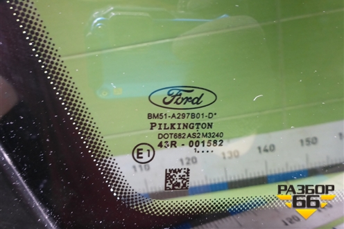Стекло глухое левое (хетчбэк) (BM51A297B01) для Ford Focus 3 с 2011г (Фокус)