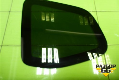 Стекло глухое левое для Nissan Terrano с 2014г (Терано)