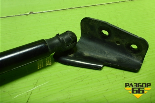 Амортизатор двери багажника левый (BM51A406A10AE) для Ford Focus 3 с 2011г (Фокус)