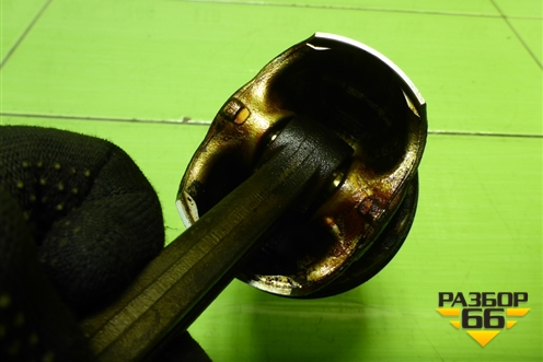 Поршень с шатуном (1.4л CAX) для Volkswagen Golf V Plus с 2005-2014г (Гольф 5 Плюс)