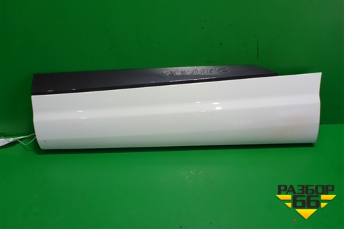 Накладка двери задней левой (4M0853969F) для Audi Q7 c 2015г (Ку 7)