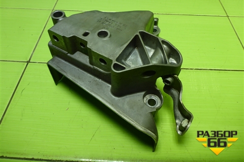 Кронштейн двигателя правый (1.4л DJK) (04E199275H) для Skoda Karoq с 2017г (Карок)