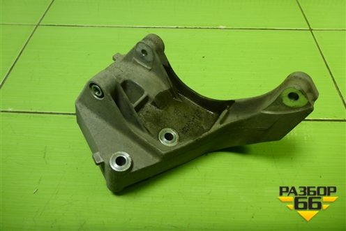 Кронштейн генератора (21901041034) для VAZ Kalina/Калина