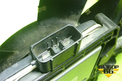 Вентилятор охлаждения радиатора (1636331500) для Toyota Rav-4 с 2018г (Рав 4)