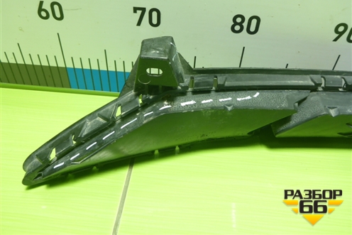 Решетка в передний бампер центральная (после 2020г) (86561H5500) для Hyundai Solaris с 2017г (Солярис)