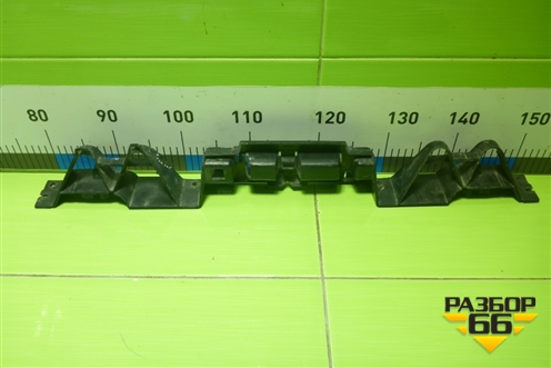 Кронштейн заднего бампера центральный (8200146040) для Renault Megane 2 с 2002-2009г (Меган)