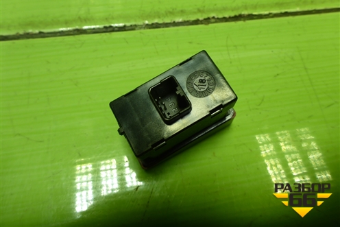 Кнопка аварийной сигнализации (21923710010) для VAZ Kalina/Калина