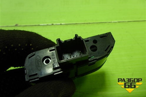 Кнопка обогрева лобового и заднего стекла (AM5T18K574AB) для Ford Focus 3 с 2011г (Фокус)