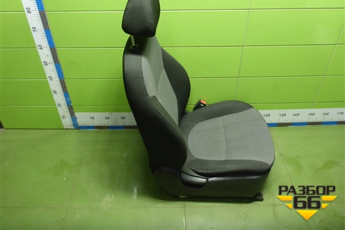 Сиденья комплект (с обогревом, без AIR BAG) для Hyundai Solaris с 2010-2016г (Солярис)