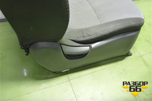 Сиденья комплект (с обогревом, без AIR BAG) для Hyundai Solaris с 2010-2016г (Солярис)