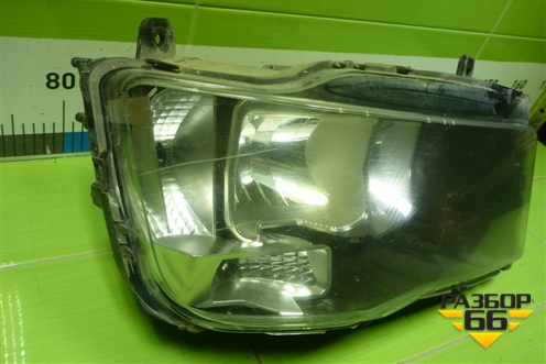 Фара правая  (галоген) (81251016732) для MAN TGX с 2007г (ТГХ)