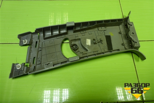 Обшивка стойки центральная верхняя правая (858401R100) для Hyundai Solaris с 2010-2016г (Солярис)