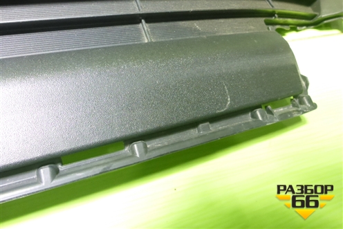 Решетка в передний бампер центральная (нижняя после 2015г) (5311342080) для Toyota Rav-4 с 2012-2019г (Рав 4)