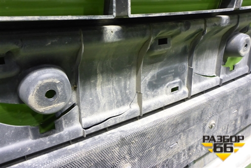 Накладка переднего бампера центральная  (DZ9X259620011) для Shacman (shaanxi) X6000 (Х6000)