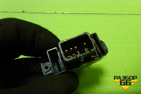 Кнопка стеклоподъёмника для Hyundai Solaris с 2010-2016г (Солярис)