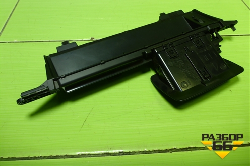 Дефлектор воздушный центральный (5583342010) для Toyota Rav-4 с 2012-2019г (Рав 4)