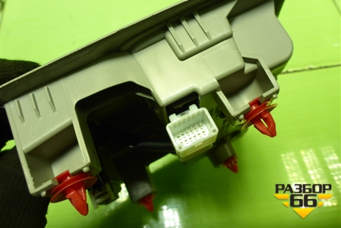 Плафон салонный передний (1D111168G) для Toyota Rav-4 с 2012-2019г (Рав 4)