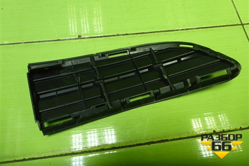 Решетка в передний бампер правая (5312742040) для Toyota Rav-4 с 2012-2019г (Рав 4)