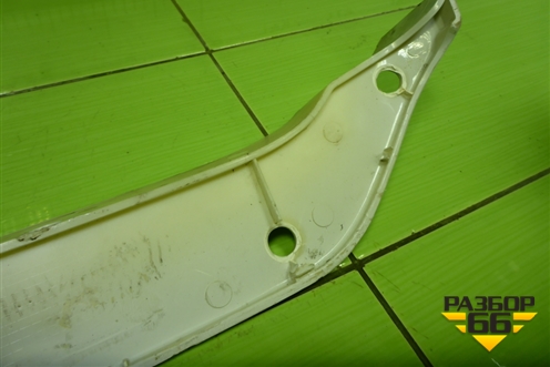 Накладка переднего бампера левая  (812W416100021) для Sitrak C7H (С7Н)