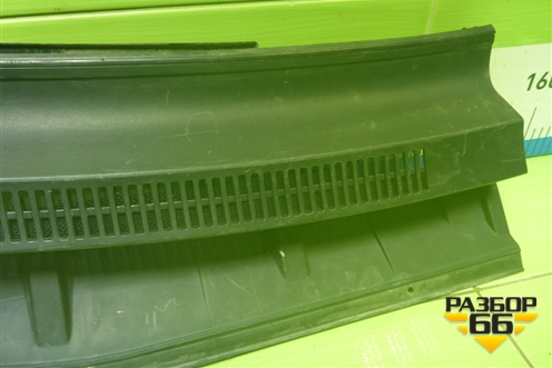 Решетка стеклоочистителей правая (5570812330) для Toyota Corolla (E15) с 2006-2013г (Королла 150)
