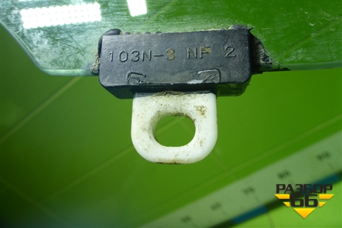 Стекло двери передней правой для Toyota Rav-4 с 2006-2013г (Рав 4)