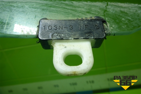 Стекло двери передней правой для Toyota Rav-4 с 2006-2013г (Рав 4)
