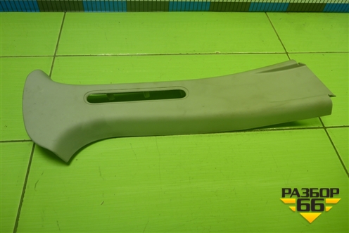 Обшивка стойки центральная верхняя правая (8200732344) для Renault Duster I с 2010-2021г (Дастер)