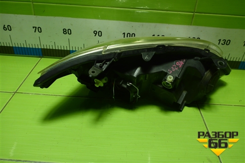 Фара левая (после 2004г галоген) для Toyota Corolla (E12) с 2001-2007г (Королла 120)