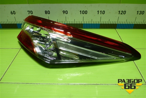 Фонарь задний наружный правый (Led) (8155033690) для Toyota Camry V70 с 2017г (Камри)
