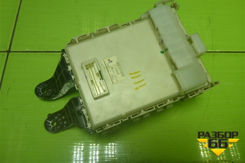 Блок предохранителей салонный (8273012390) для Toyota Corolla (E15) с 2006-2013г (Королла 150)