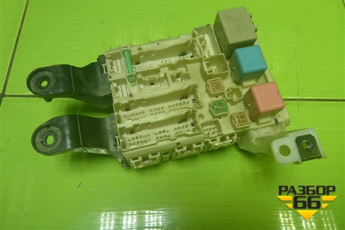 Блок предохранителей салонный (8273012390) для Toyota Corolla (E15) с 2006-2013г (Королла 150)