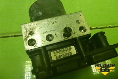 Блок ABS (4451002110) для Toyota Auris с 2006-2012г (Аурис)