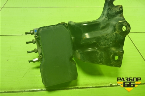 Блок ABS (4451012390) для Toyota Corolla (E15) с 2006-2013г (Королла 150)