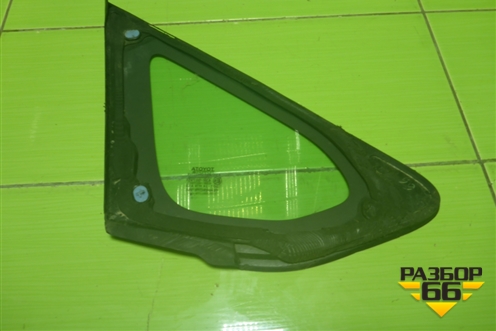 Стекло глухое левое для Toyota Auris с 2006-2012г (Аурис)