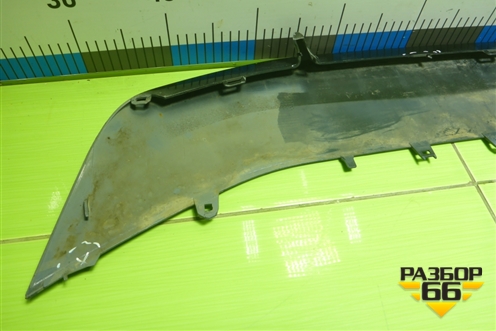 Накладка переднего бампера нижняя (8W0807717B) для Audi A4 (В9) с 2015г (А4)