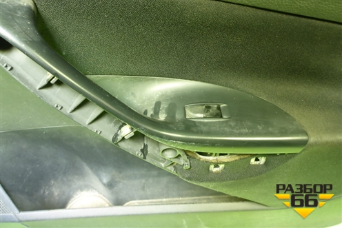 Обшивка двери передней правой под электрику (3C1867012) для Volkswagen Passat (B6) с 2005-2010г (Пассат Б6)
